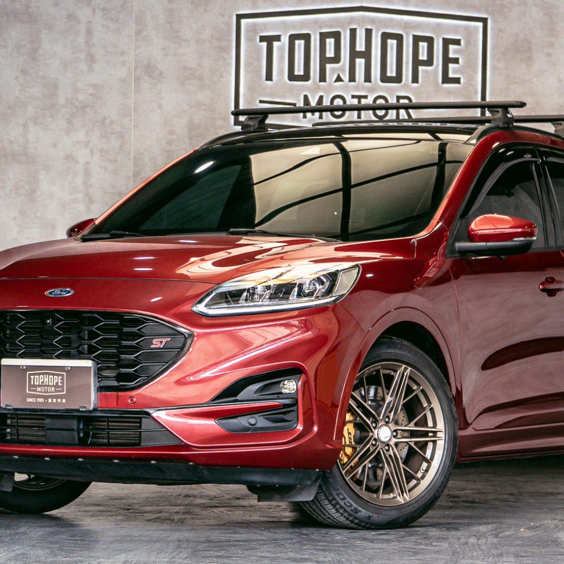 KUGA250 STLINE-4